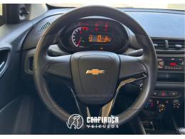 CHEVROLET - ONIX - 2020/2021 - Branca - R$ 59.900,00