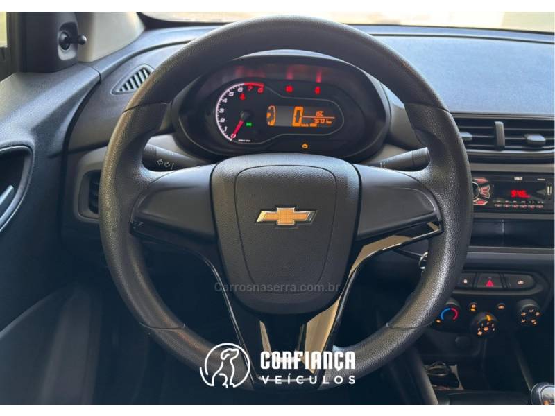 CHEVROLET - ONIX - 2020/2021 - Branca - R$ 59.900,00