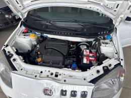 FIAT - UNO - 2010/2012 - Branca - R$ 30.900,00