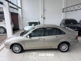 FORD - FOCUS - 2003/2003 - Prata - R$ 18.900,00