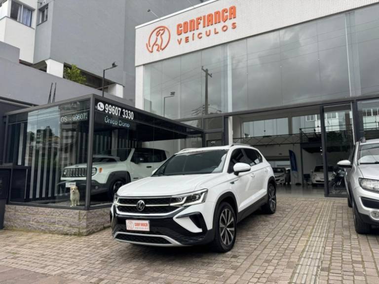 VOLKSWAGEN - TAOS - 2022/2022 - Branca - R$ 151.900,00