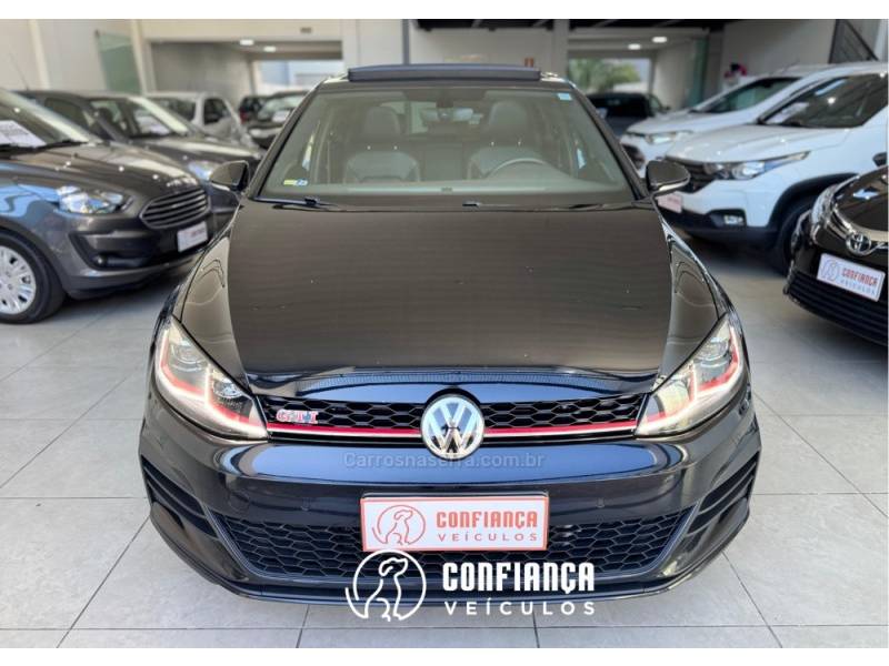 VOLKSWAGEN - GOLF - 2019/2019 - Preta - R$ 219.900,00