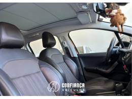 PEUGEOT - 2008 - 2016/2017 - Marrom - R$ 58.900,00