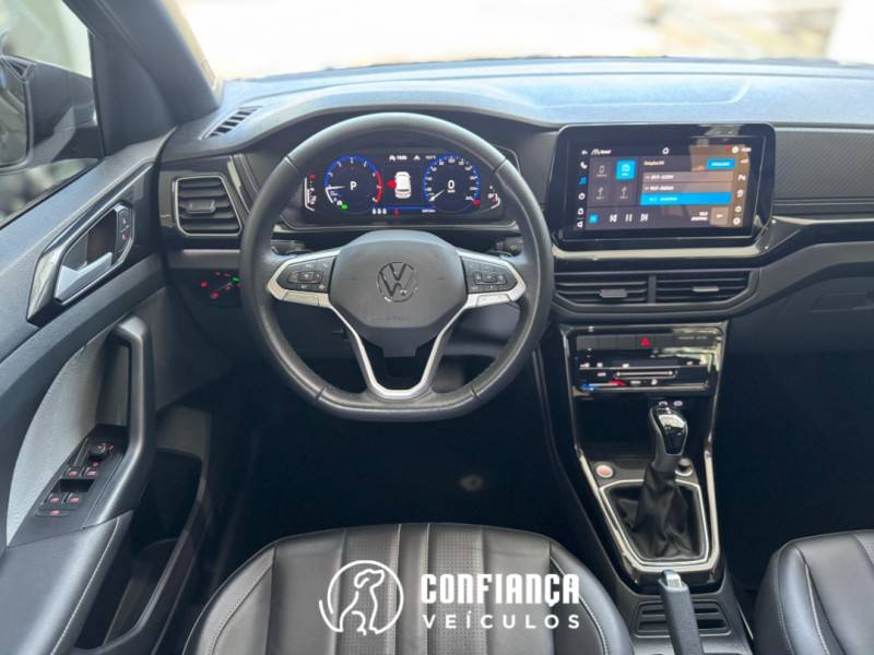 VOLKSWAGEN - T-CROSS - 2024/2025 - Cinza - R$ 149.900,00