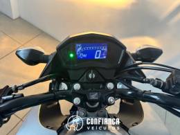 HONDA - CB 250F TWISTER - 2017/2018 - Prata - R$ 18.900,00