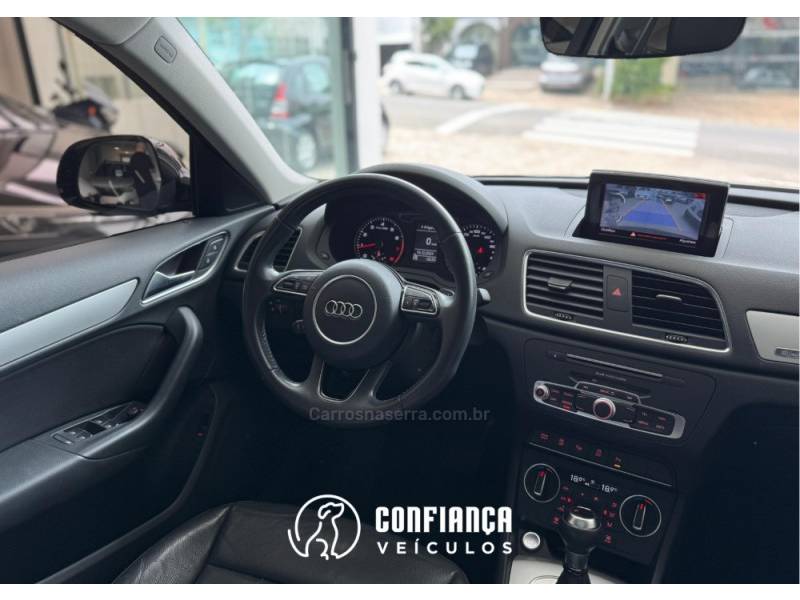 AUDI - Q3 - 2017/2018 - Preta - R$ 134.900,00