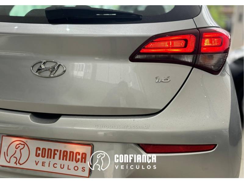 HYUNDAI - HB20S - 2019/2019 - Prata - R$ 60.900,00