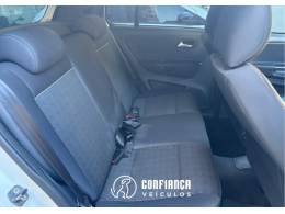 VOLKSWAGEN - FOX - 2016/2017 - Branca - R$ 53.900,00