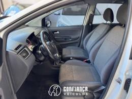 VOLKSWAGEN - SPACEFOX - 2012/2013 - Branca - R$ 39.900,00