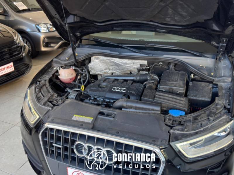 AUDI - Q3 - 2014/2015 - Preta - R$ 89.900,00
