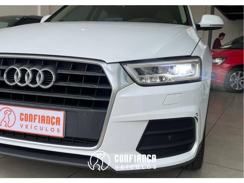 AUDI - Q3 - 2015/2016 - Branca - R$ 99.900,00