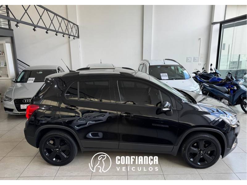 CHEVROLET - TRACKER - 2019/2019 - Preta - R$ 89.900,00