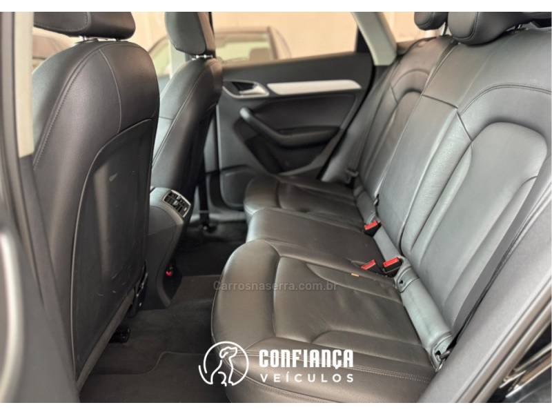 AUDI - Q3 - 2017/2018 - Preta - R$ 134.900,00