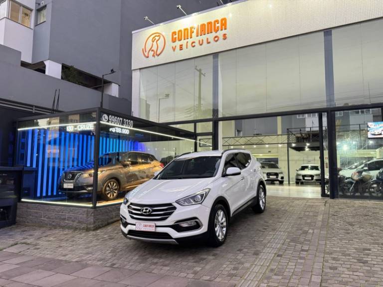 HYUNDAI - SANTA FÉ - 2015/2016 - Branca - R$ 104.900,00