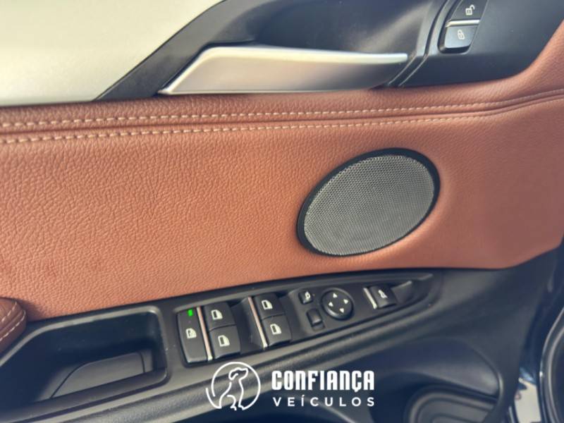 BMW - X5 - 2017/2018 - Azul - R$ 195.900,00