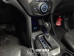 HYUNDAI - SANTA FÉ - 2015/2016 - Branca - R$ 99.900,00