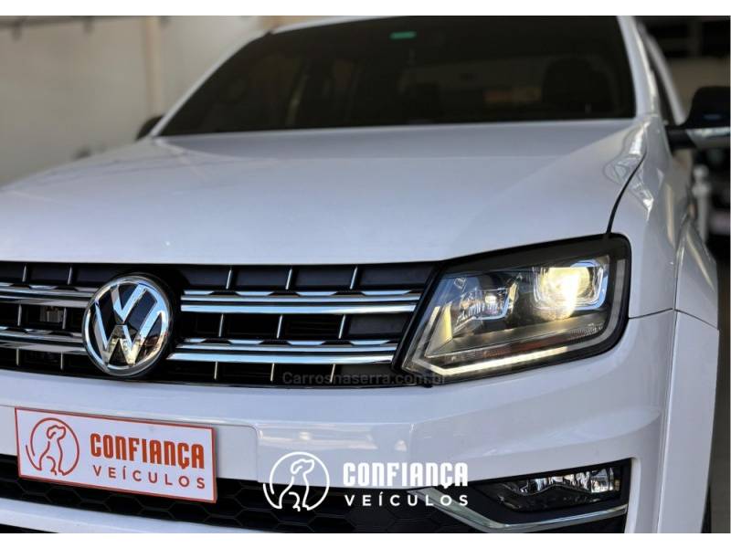 VOLKSWAGEN - AMAROK - 2018/2019 - Branca - R$ 183.900,00