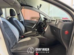 CITROËN - C3 - 2014/2015 - Branca - R$ 44.900,00