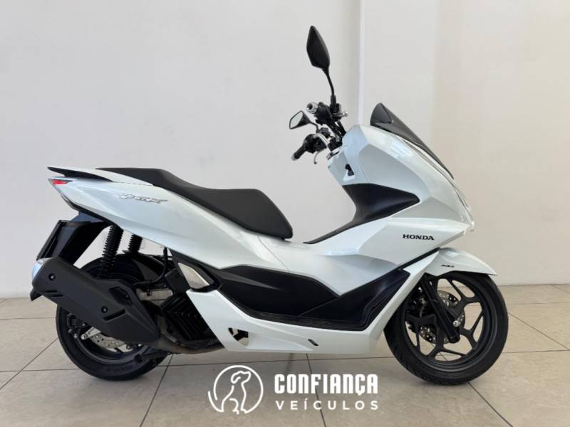 HONDA - PCX - 2023/2023 - Branca - R$ 20.900,00