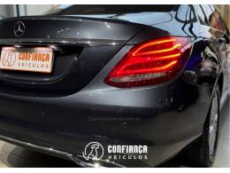 MERCEDES-BENZ - C 180 - 2015/2016 - Cinza - R$ 112.900,00