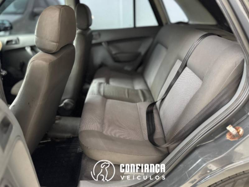 VOLKSWAGEN - GOL - 2006/2006 - Cinza - R$ 16.900,00