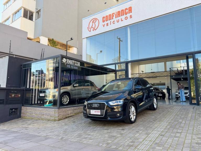 AUDI - Q3 - 2014/2015 - Preta - R$ 89.900,00