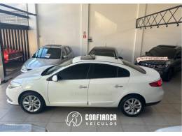 RENAULT - FLUENCE - 2014/2015 - Branca - R$ 61.900,00