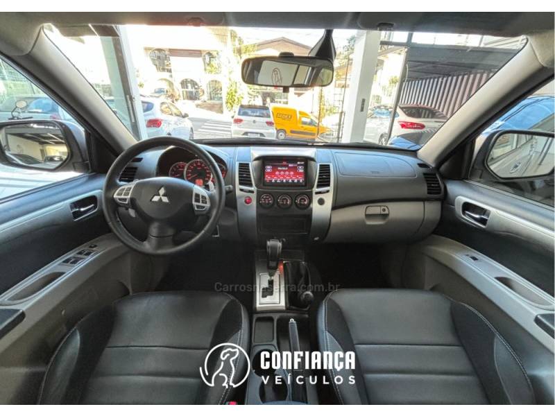 MITSUBISHI - PAJERO DAKAR - 2017/2018 - Prata - R$ 176.900,00