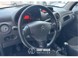 CITROËN - C3 - 2010/2011 - Preta - R$ 25.900,00