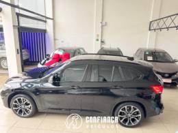 BMW - X1 - 2020/2021 - Preta - R$ 194.900,00