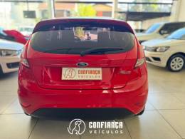 FORD - FIESTA - 2014/2015 - Vermelha - R$ 46.900,00