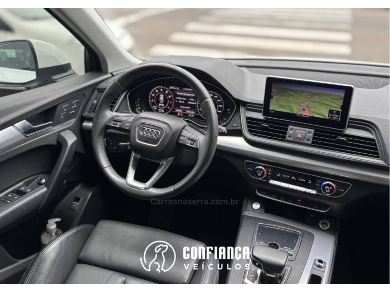 AUDI - Q5 - 2019/2019 - Branca - R$ 204.900,00