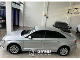 AUDI - A3 - 2014/2014 - Prata - R$ 77.900,00