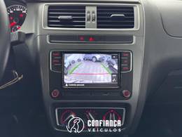 VOLKSWAGEN - FOX - 2021/2022 - Branca - R$ 74.900,00