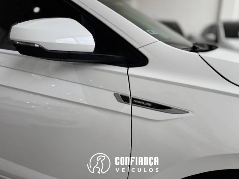 VOLKSWAGEN - POLO - 2018/2018 - Branca - R$ 79.490,00