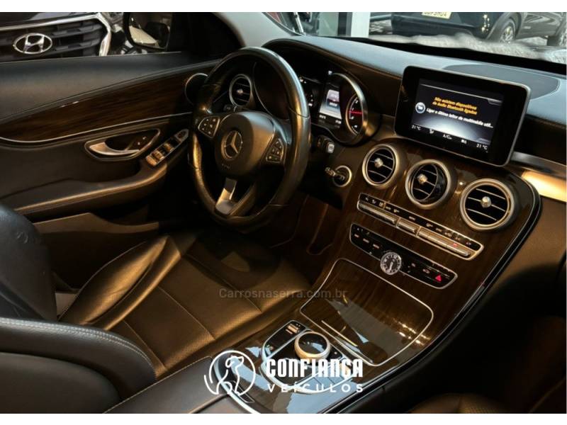 MERCEDES-BENZ - C 180 - 2015/2016 - Cinza - R$ 112.900,00