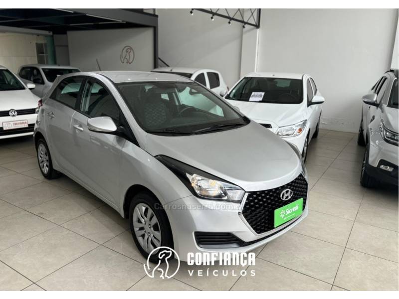 HYUNDAI - HB20S - 2019/2019 - Prata - R$ 60.900,00