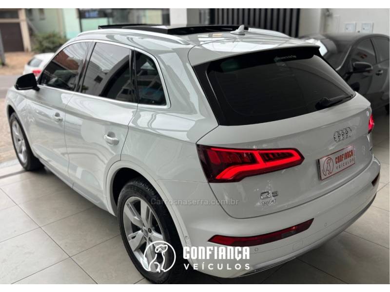 AUDI - Q5 - 2019/2019 - Branca - R$ 204.900,00