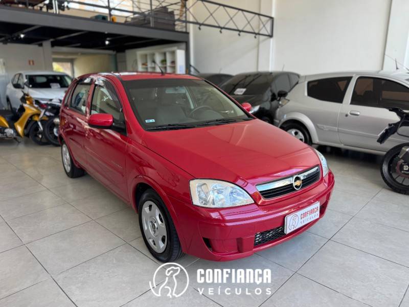 CHEVROLET - CORSA - 2008/2009 - Vermelha - R$ 29.900,00