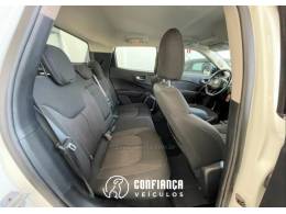 FIAT - TORO - 2017/2017 - Branca - R$ 109.900,00