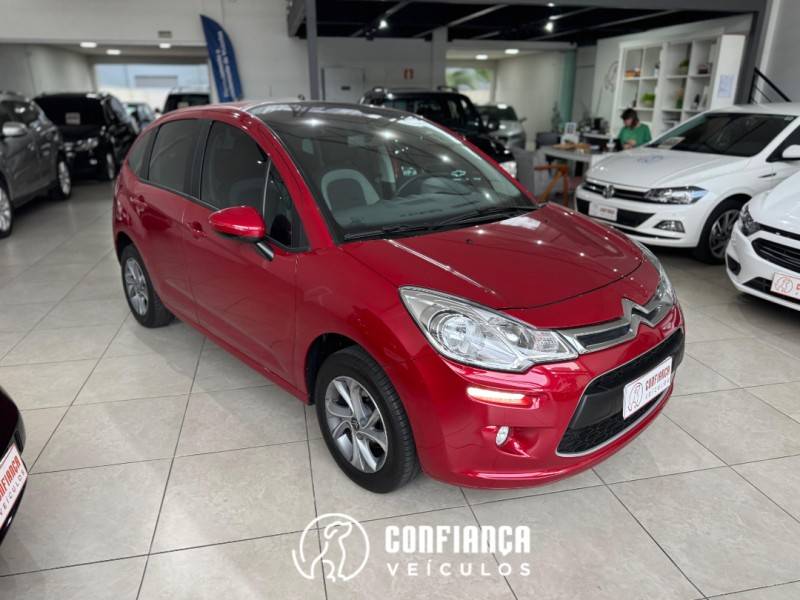 CITROËN - C3 - 2016/2017 - Vermelha - R$ 53.900,00