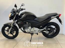 HONDA - CB 300R - 2013/2013 - Preta - R$ 14.500,00