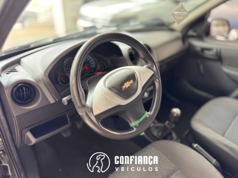 CHEVROLET - CELTA - 2012/2013 - Preta - R$ 24.900,00