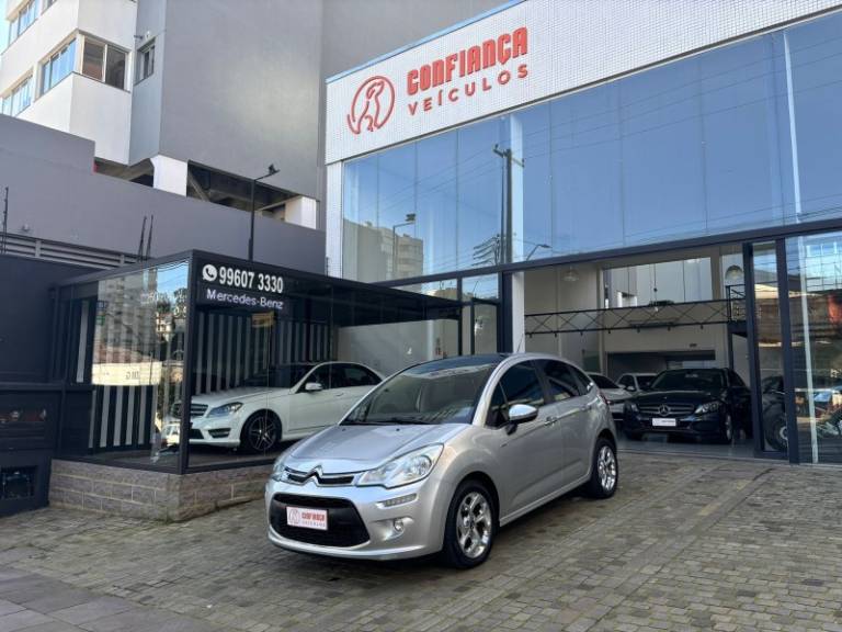 CITROËN - C3 - 2012/2013 - Prata - R$ 38.900,00