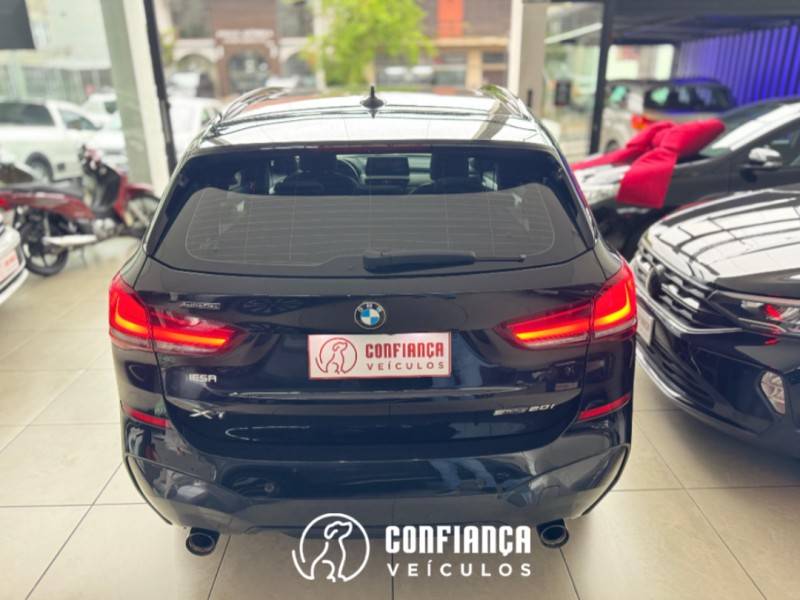 BMW - X1 - 2020/2021 - Preta - R$ 209.900,00