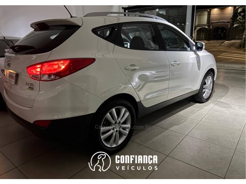 HYUNDAI - IX35 - 2014/2015 - Branca - R$ 75.900,00