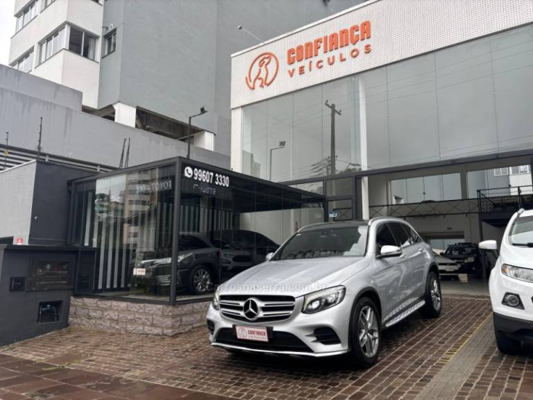 MERCEDES-BENZ - GLC 250 - 2016/2017 - Prata - R$ 184.900,00