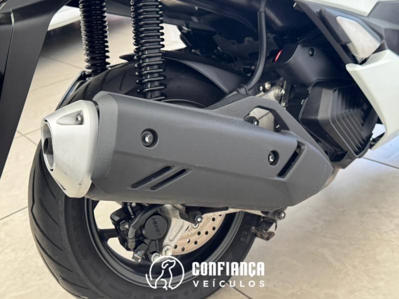 HONDA - PCX - 2023/2023 - Branca - R$ 20.900,00