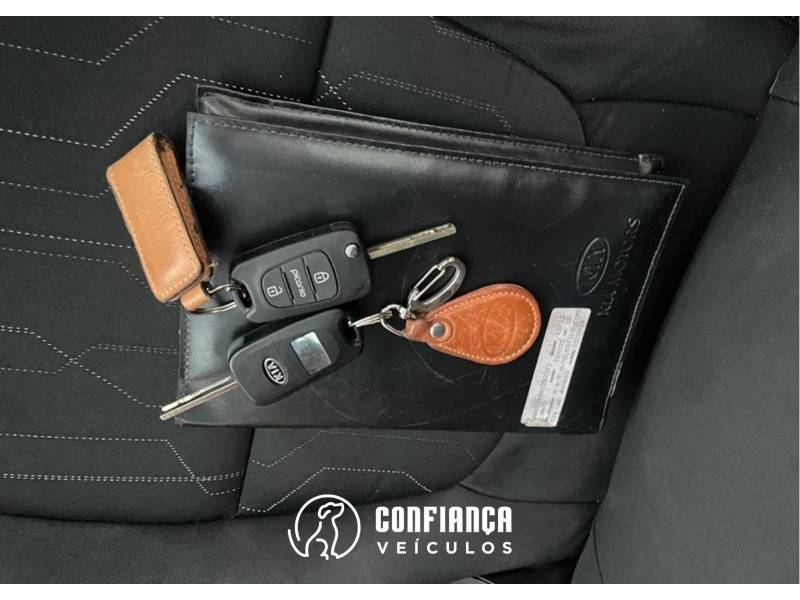 KIA MOTORS - PICANTO - 2012/2013 - Branca - R$ 46.490,00