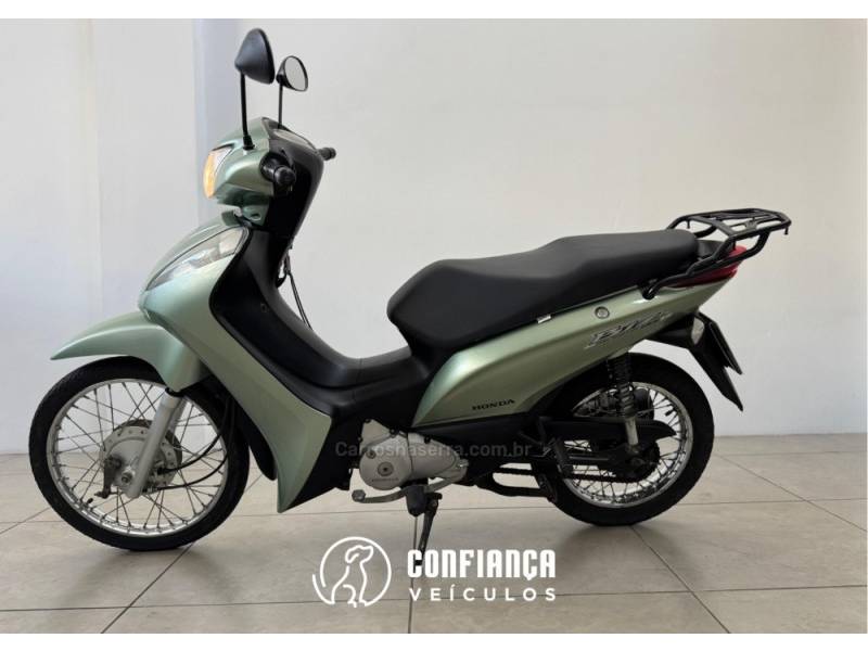 HONDA - BIZ 125 - 2011/2011 - Verde - R$ 10.790,00